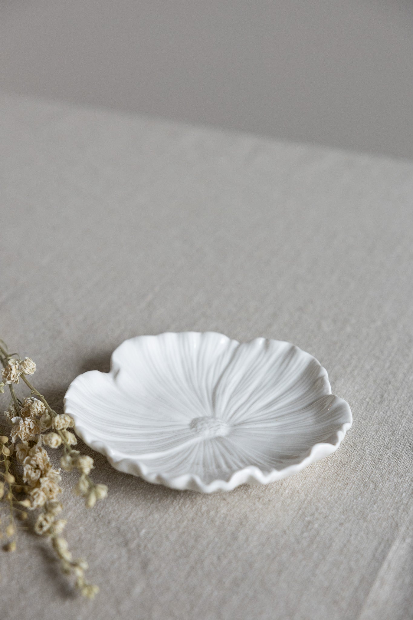 Blomster, Stort Fat, Vitt