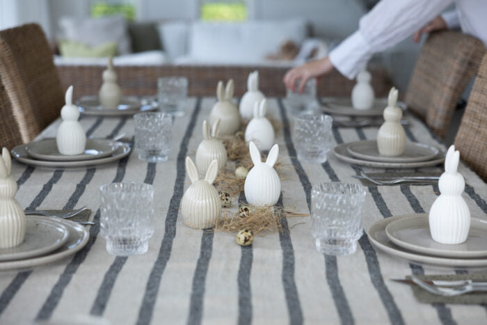 Meja Kanin, Vit, Stor