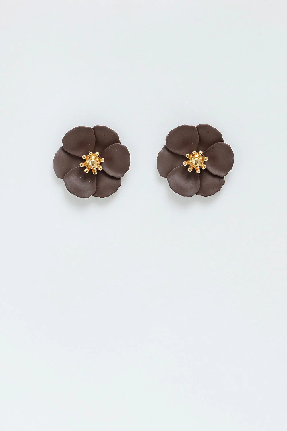FLOWER SMALL EARRINGS DARK BROWN