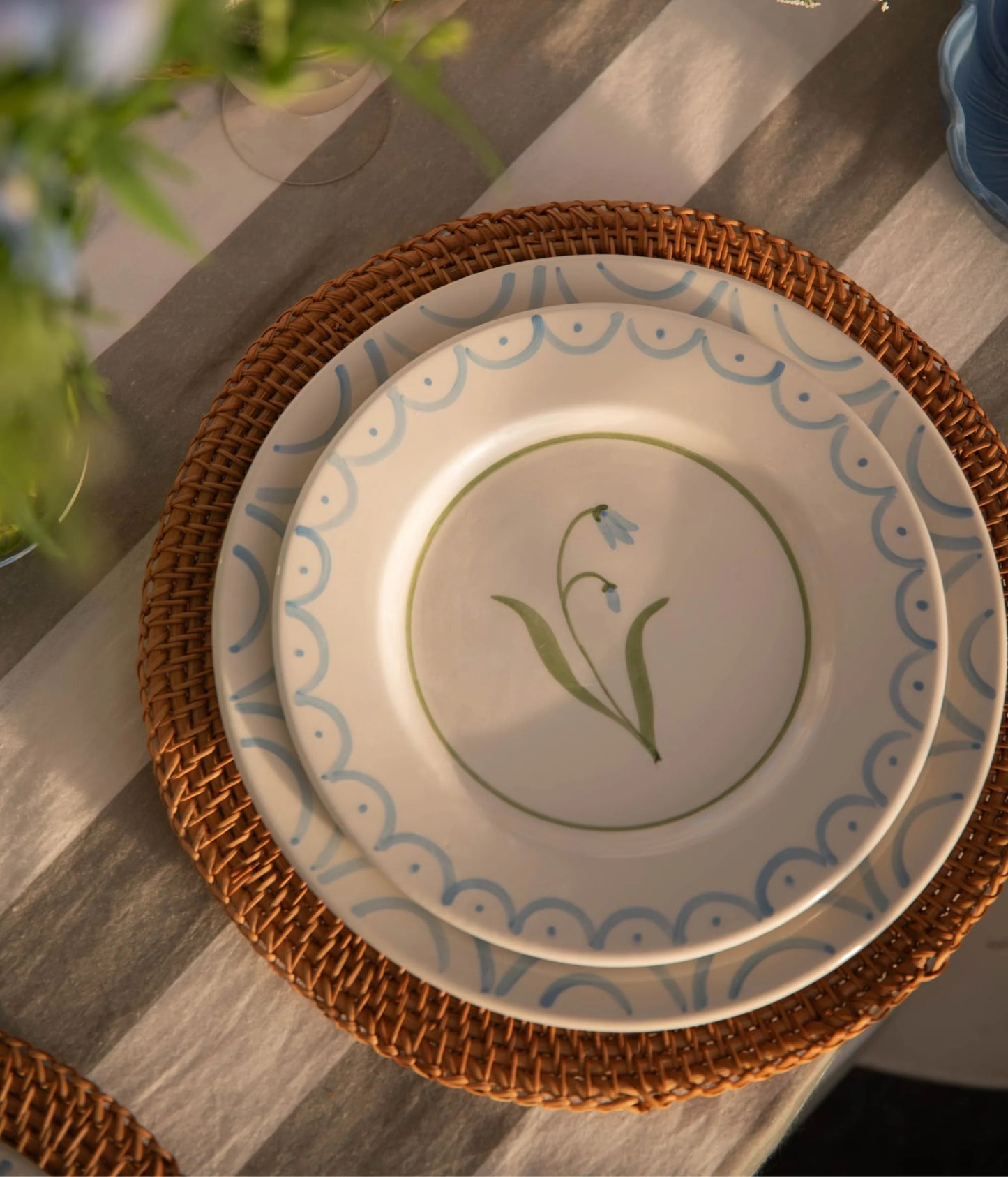 Cottage Flower Assiett Poppy, Ljusblå