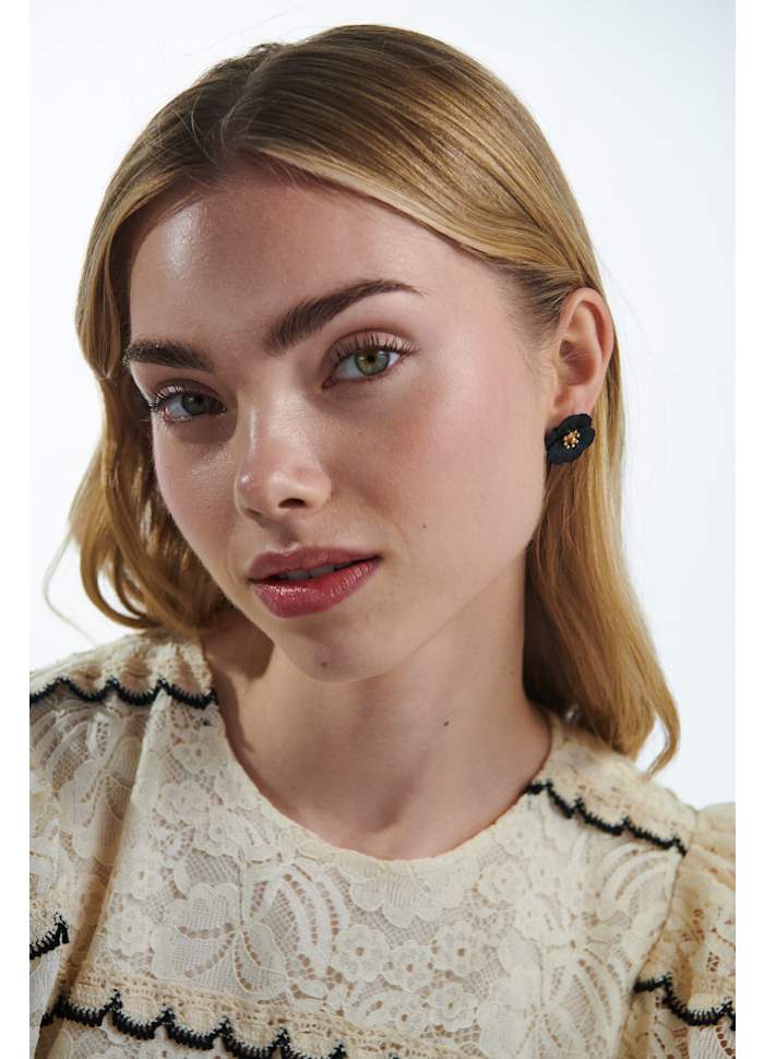 Flower Small Earrings, Svart