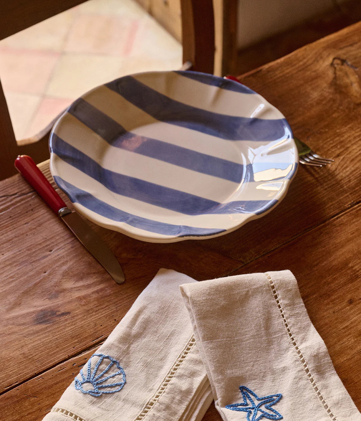 Stripe Tallrik Mörkblå, 28cm