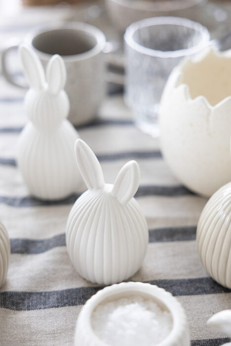 Meja Kanin, Vit, Liten