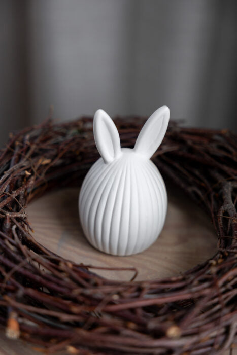 Meja Kanin, Vit, Liten