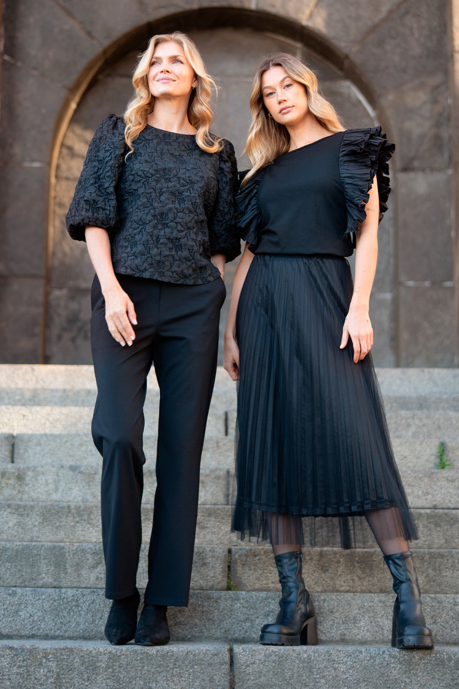 MANHATTAN BYXOR BLACK