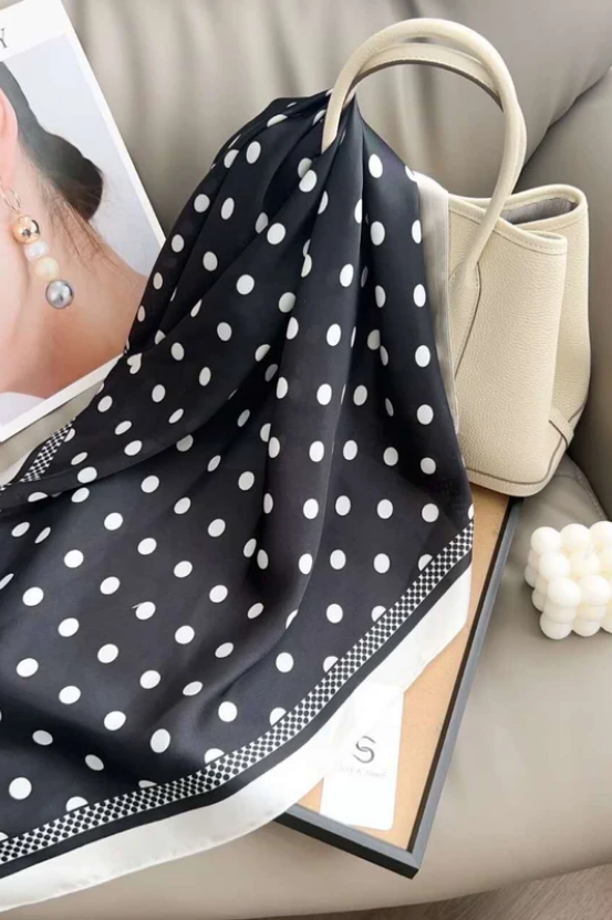 Scarf, Prickig, Svart